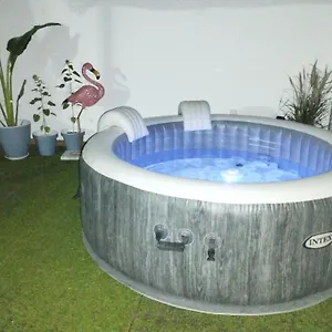 Atico Rilque, Independientes Con Jacuzzi Privado Y Terraza En Apartment