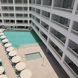 Отель Bluesea Lagos De Cesar ****